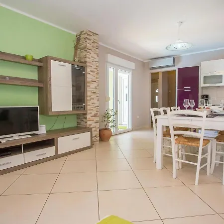 Holiday Tanja * Pula