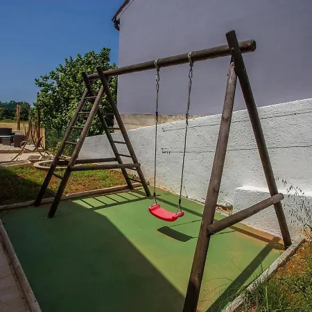 Holiday Tanja * Pula