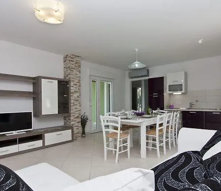 Holiday home Holiday Tanja Pula