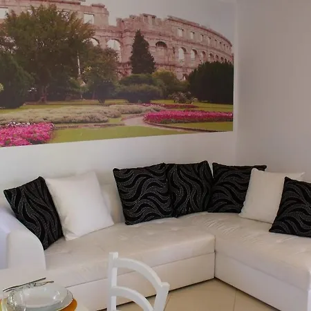 Holiday Tanja Tatil Evi *