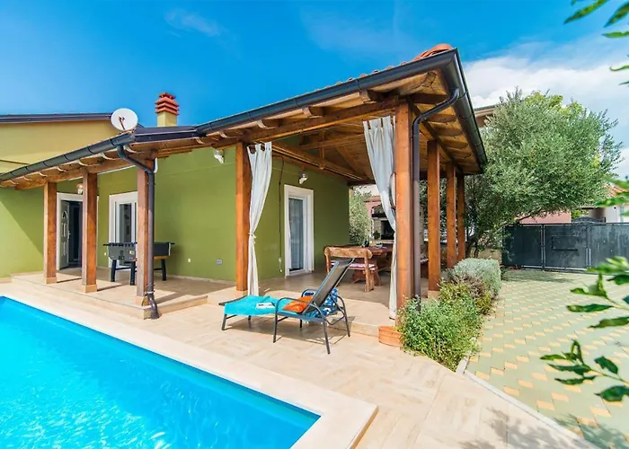 Holiday Tanja * Pula