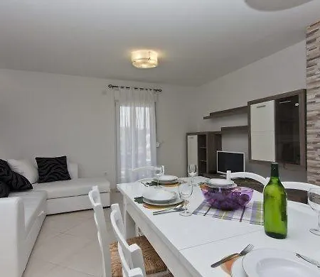 Holiday Tanja Casa de Férias