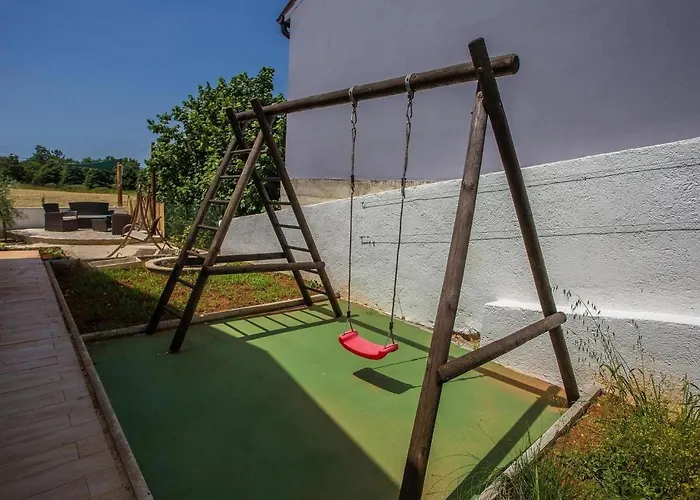 Holiday Tanja * Póla