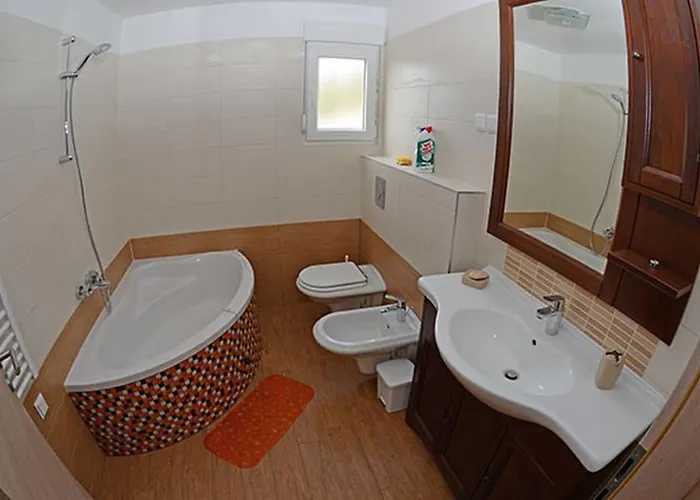 Nyaraló Holiday Tanja